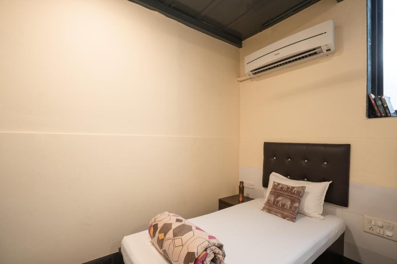 Hostel Zostel *